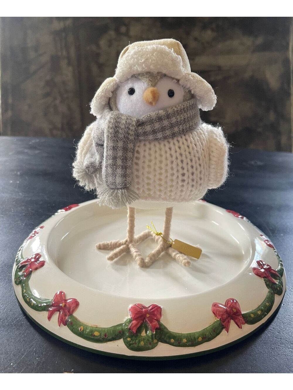 Tricot-2022 Knitted Bird Figurine with Scarf and Hat Holiday Decoration